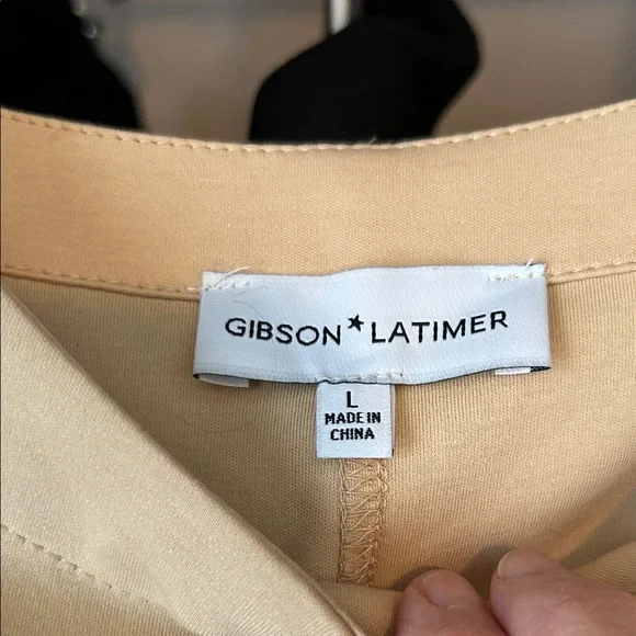 Gibson Latimer Tan Puff Sleeve Blouse - Picture 2 of 4
